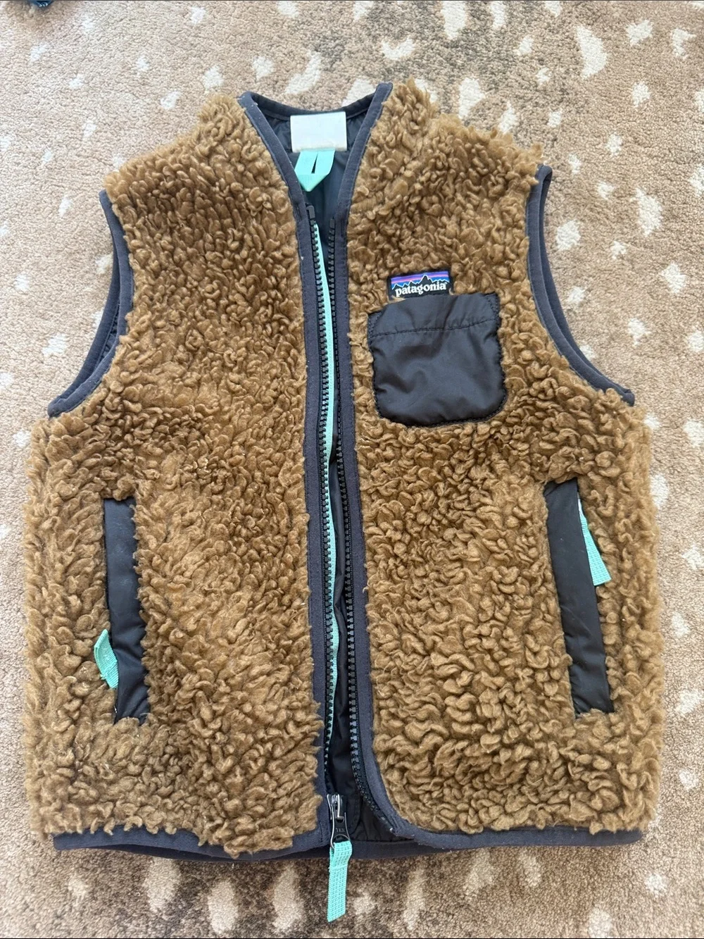 Patagonia Brown Sherpa Fleece Vest with Teal Accents